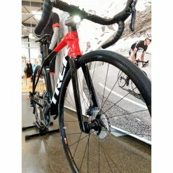 BONTRAGER Phare Avant Ion Pro RT 1300 Lumens 9 BONTRAGER Phare Avant Ion Pro RT 1300 Lumens -Lezyne Soldes phare avant ion pro rt 1300 lumens 2